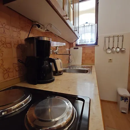 Apartman M&d شقة
